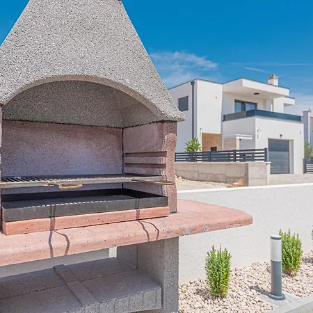 Holiday home House With A Swimming Pool - 21991