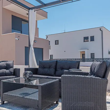 House With A Swimming Pool - 21991 * Vodice