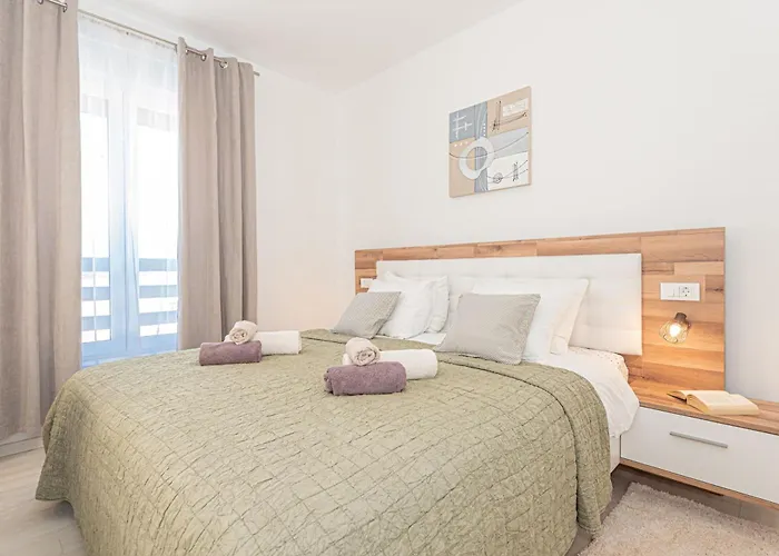 House With A Swimming Pool - 21991 Сasa de vacaciones Vodice