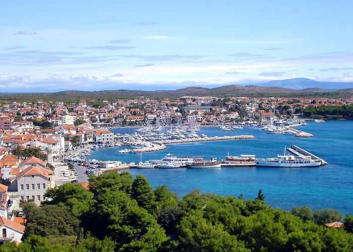 House With A Swimming Pool - 21991